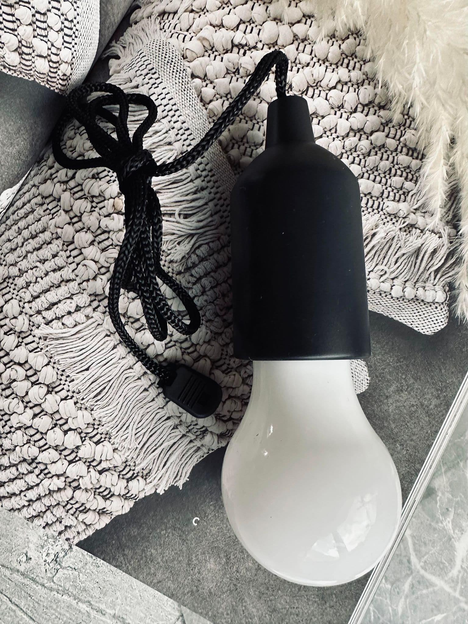 Flytbar LED lampe m. ophæng - Image 3